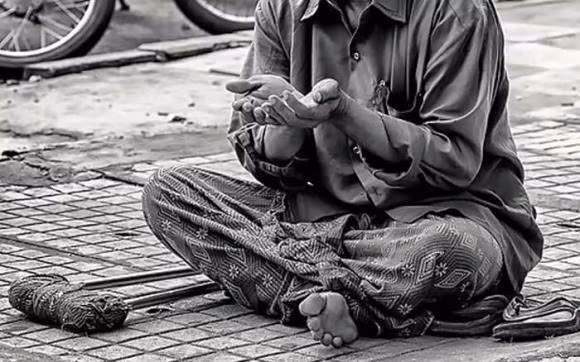 Người ăn xin tới nhà là điềm xui hay may mắn, bạn nên làm gì? Nguoi an xin toi nha la diem xui hay may man, ban nen lam gi?