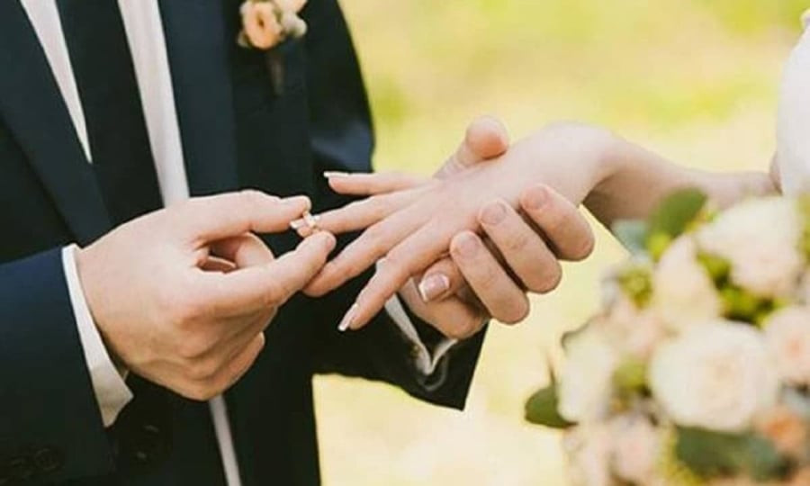 Nguoi xua noi: Lay chong khong chon tuoi Dau, lay vo khong ga tuoi Mui, vi sao?-Hinh-2