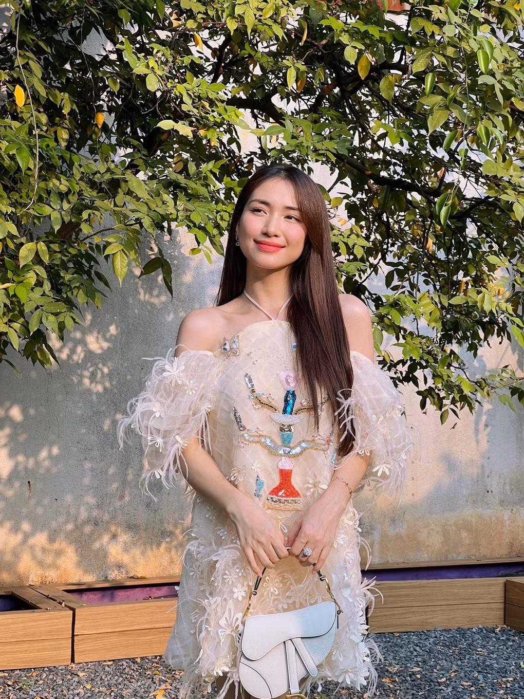 Hoa Minzy: Cham con kheo, vuong tin don hen ho cau thu