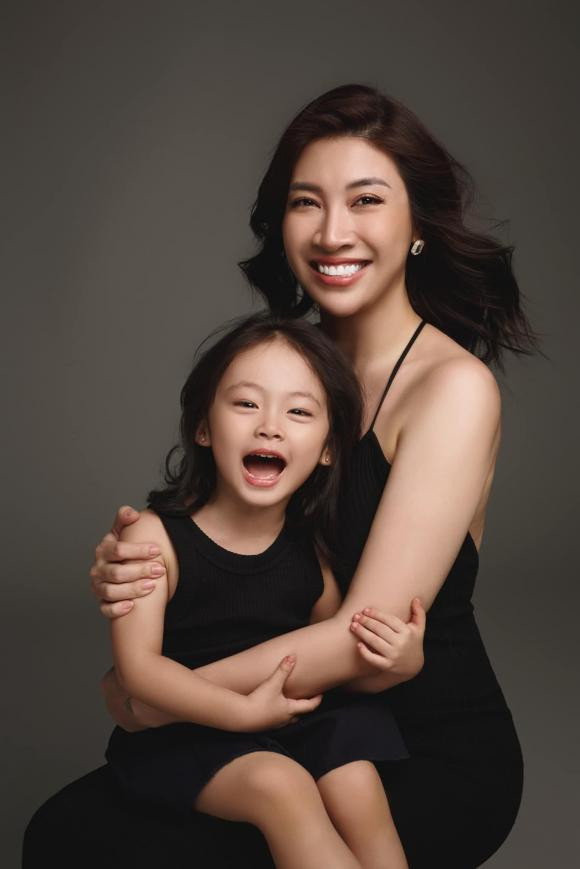 Pha Lê: 'Tôi là đứa chưa từng được đàn ông cho tiền' - Hình 3 Pha Le: 'Toi la dua chua tung duoc dan ong cho tien'-Hinh-3