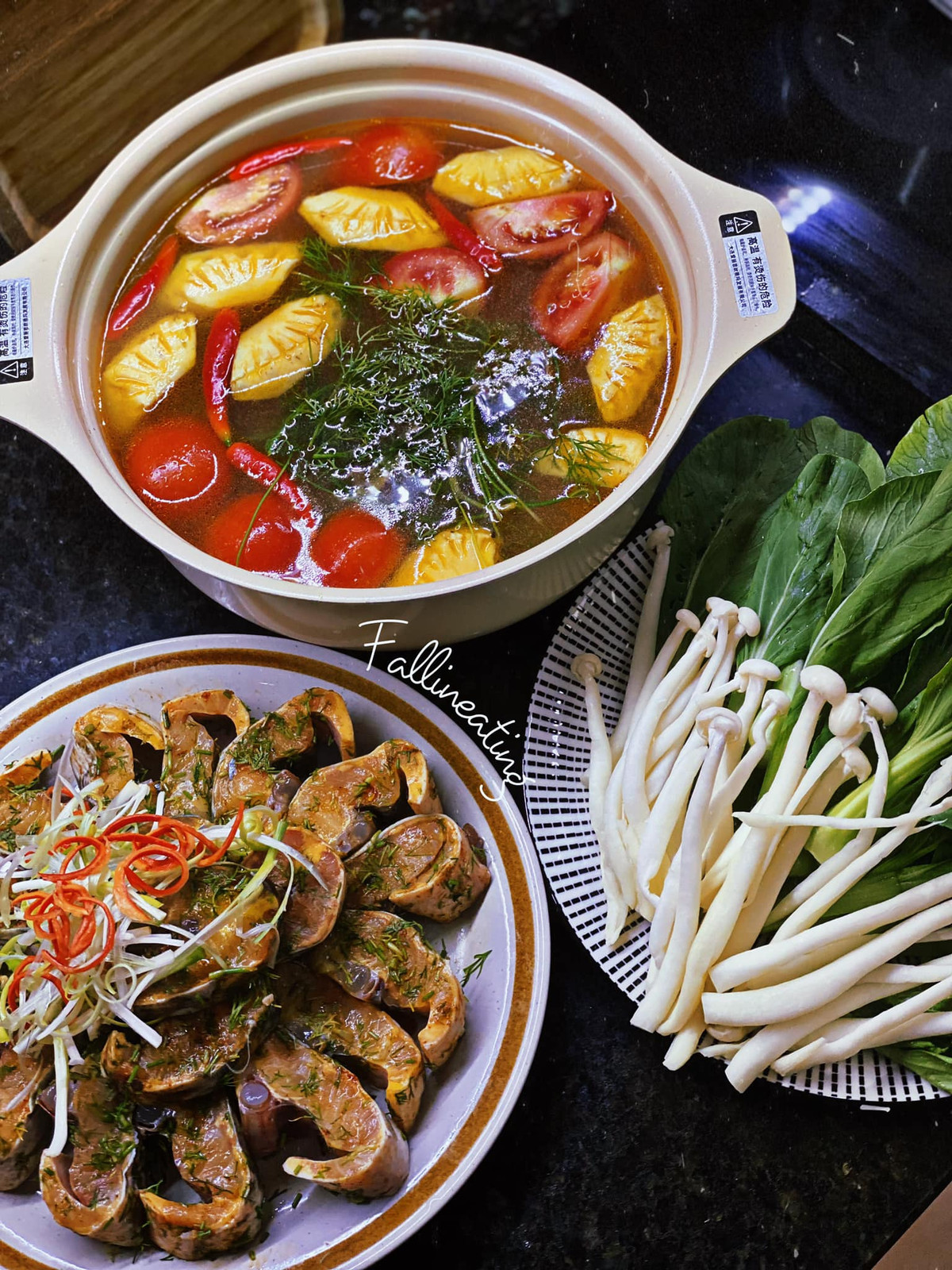 Nau lau ca, dung ham xuong ma dung cac loai qua nay