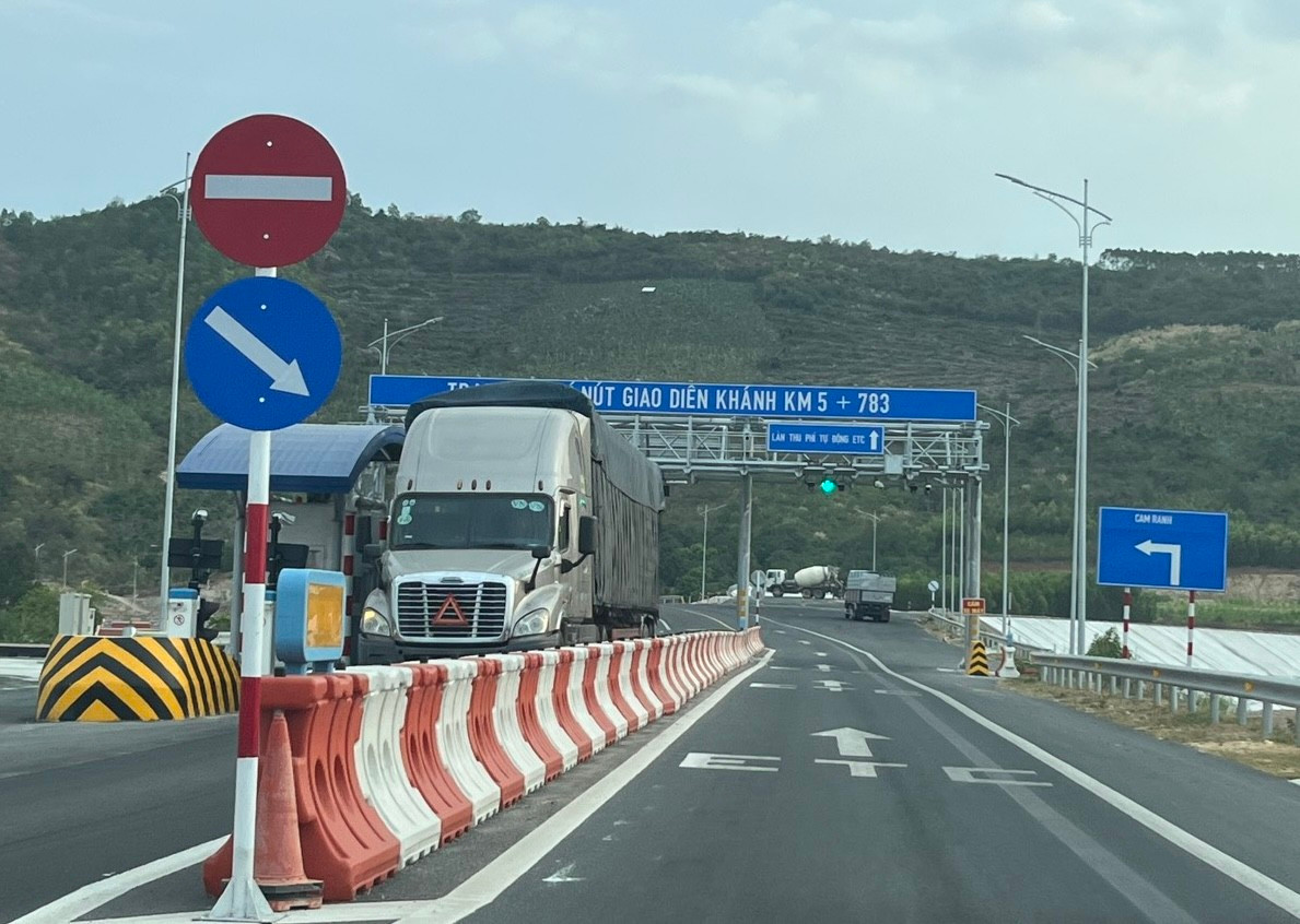 Trên cao tốc Nha Trang - Cam Lâm đã đặt 4 trạm thu phí.
