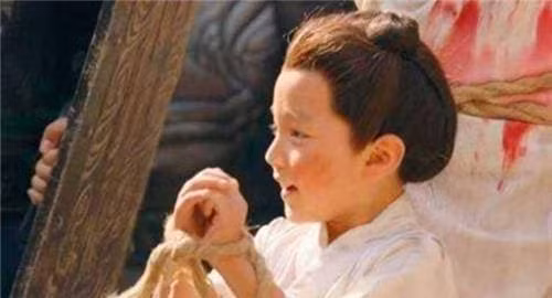 Bo roi con trai de cuu chau ruot, su lua chon tro thanh huyen thoai-Hinh-4