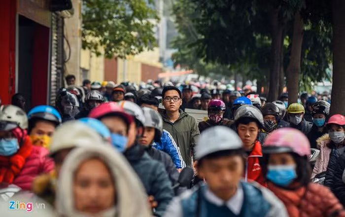 Giam doc So Giao thong Ha Noi de xuat cam xe may cang som cang tot