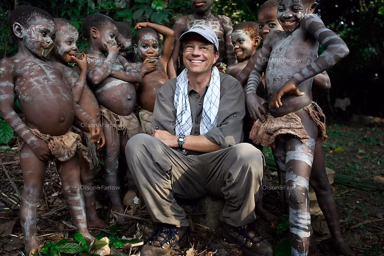 Điều này một mặt góp phần cải thiện cuộc sống của người Pygmy, mặt khác cũng gây ra quan ngại nên văn hóa đặc sắc của họ sẽ đứng trước nguy cơ mai một.