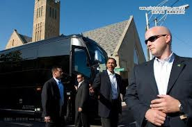 hay thậm chí ở cả tư gia.