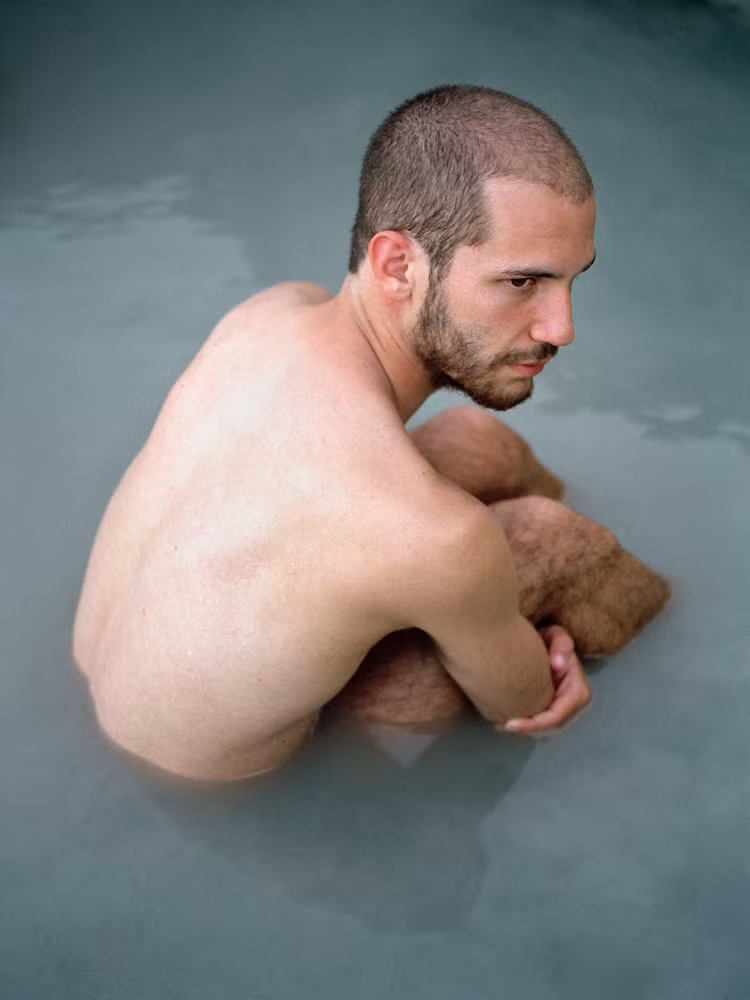 Bọ ảnh khi nguòi dàn ong khóc