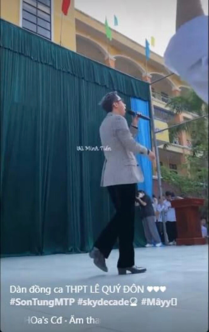 Son Tung M-TP lai bi cong dong mang soi ra diem bat thuong-Hinh-8