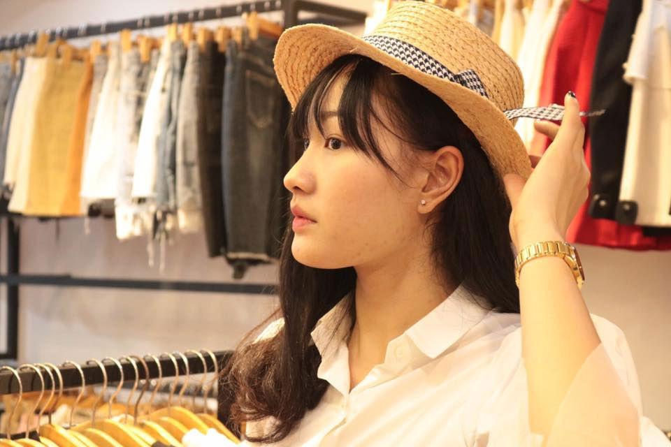 Ngắm vẻ đẹp vạn người mê của hoa khôi bóng chuyền Kim Thanh - Hình 7 Ngam ve dep van nguoi me cua hoa khoi bong chuyen Kim Thanh-Hinh-7