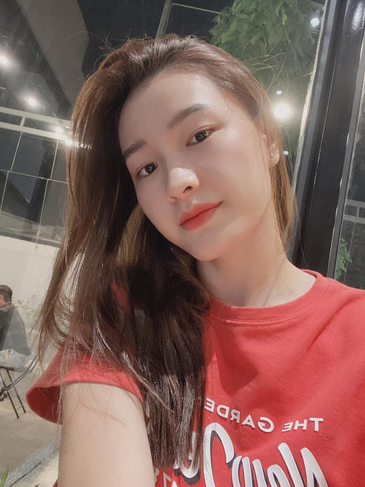 Ngắm vẻ đẹp vạn người mê của hoa khôi bóng chuyền Kim Thanh - Hình 6 Ngam ve dep van nguoi me cua hoa khoi bong chuyen Kim Thanh-Hinh-6