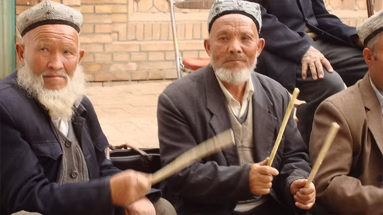 3. Tổ tiên của người Uyghur là người Hồi Hột từng là chủ nhân của một đế quốc hùng mạnh nằm ở phía Bắc Trung Quốc từ thời Đường tới thời Tống.