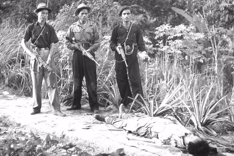 Chính phủ của đảng Bảo Thủ tại Anh đã tiến hành các cuộc điều tra vào năm 1970. Nhưng cho đến nay, bất chấp sức ép từ gia đình các nạn nhân cũng như công luận Malaysia, vẫn chưa có bất cứ một cá nhân nào phải chịu trách nhiệm cho vụ thảm sát năm 1948.