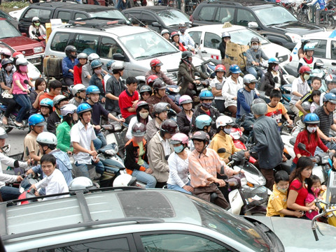 Hạn chế xe máy hay phương tiện cá nhân thì phụ thuộc vào sự phát triển của hệ thống vận tải hành khách công cộng chứ không phải là cứ cấm tùy tiện.