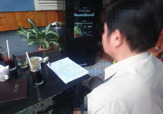  Thầy hiệu phó lộ ảnh "nóng" do điện thoại đồng bộ với Gmail của trường: Tháng 8/ 2019, Thầy Tr. Phó Hiệu trưởng Trường THCS – THPT Thạnh Thắng (huyện Vĩnh Thạnh, Cần Thơ) bị lộ ảnh nhạy cảm do điện thoại cá nhân đồng bộ hóa với tài khoản Gmail của nhà trường. Sau đó, nữ hiệu trưởng in ảnh ra rồi báo công an, thầy Tr. bị kỷ luật, hạ thi đua.