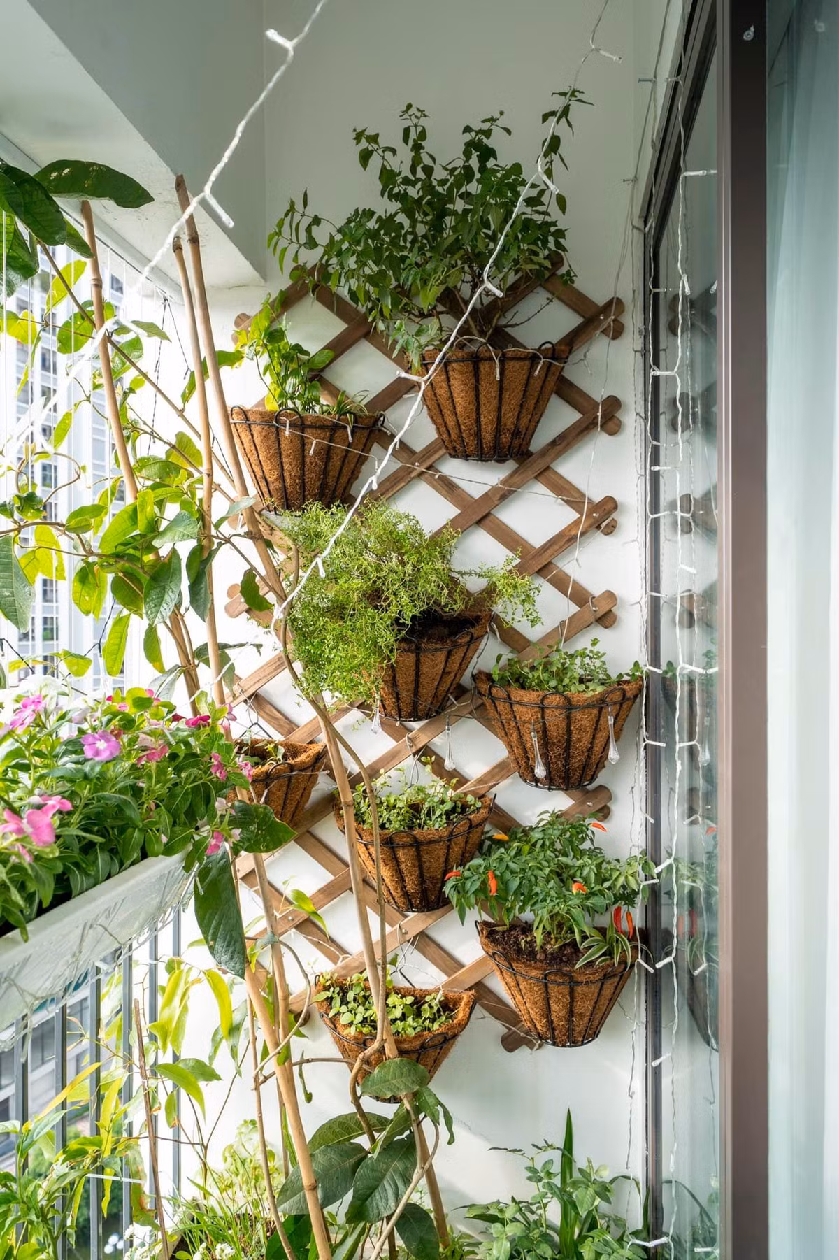 Can ho ‘1 cham’, dieu khien thiet bi thong minh mang phong cach Nhat Ban-Hinh-7