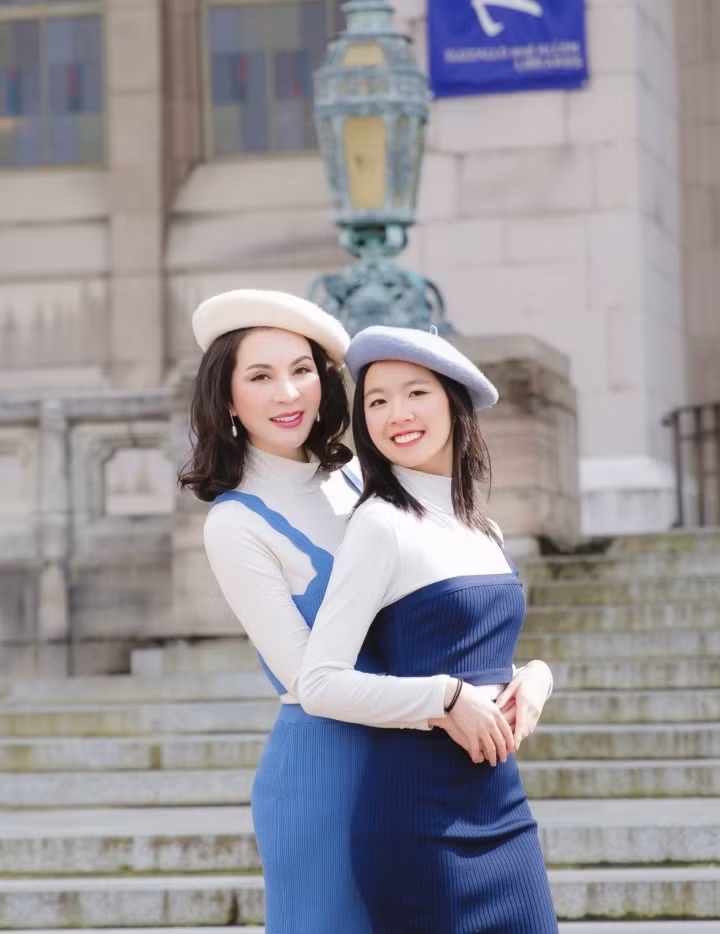 Có sự nghiệp thành công, xây dựng hình ảnh của một nghệ sĩ tài năng và là doanh nhân trong lĩnh vực làm đẹp, nhưng chuyện tình cảm của MC lại khá trắc trở. Sau lần đổ vỡ hôn nhân đầu và có cô con gái Alex, Thanh Mai kín tiếng hơn trong đời tư, dành thời gian để hoạt động nghệ thuật cũng như các công việc cộng đồng. 