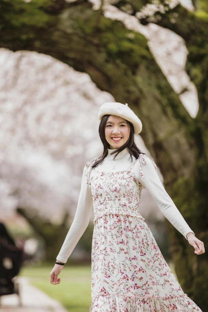 Trong một dịp trả lời truyền thông, MC Thanh Mai hé lộ lý do sớm cho con sang Mỹ du học: ''Tôi muốn con học cách sống tự lập. Vì thế, tôi cho con sang Mỹ học dù còn nhỏ. Tôi chưa bao giờ muốn con gái mình đi theo ngành giải trí. Tôi muốn con tập trung vào con đường học hành, trở thành gì hay làm nghệ thuật là cái duyên tự nhiên nó đến''.