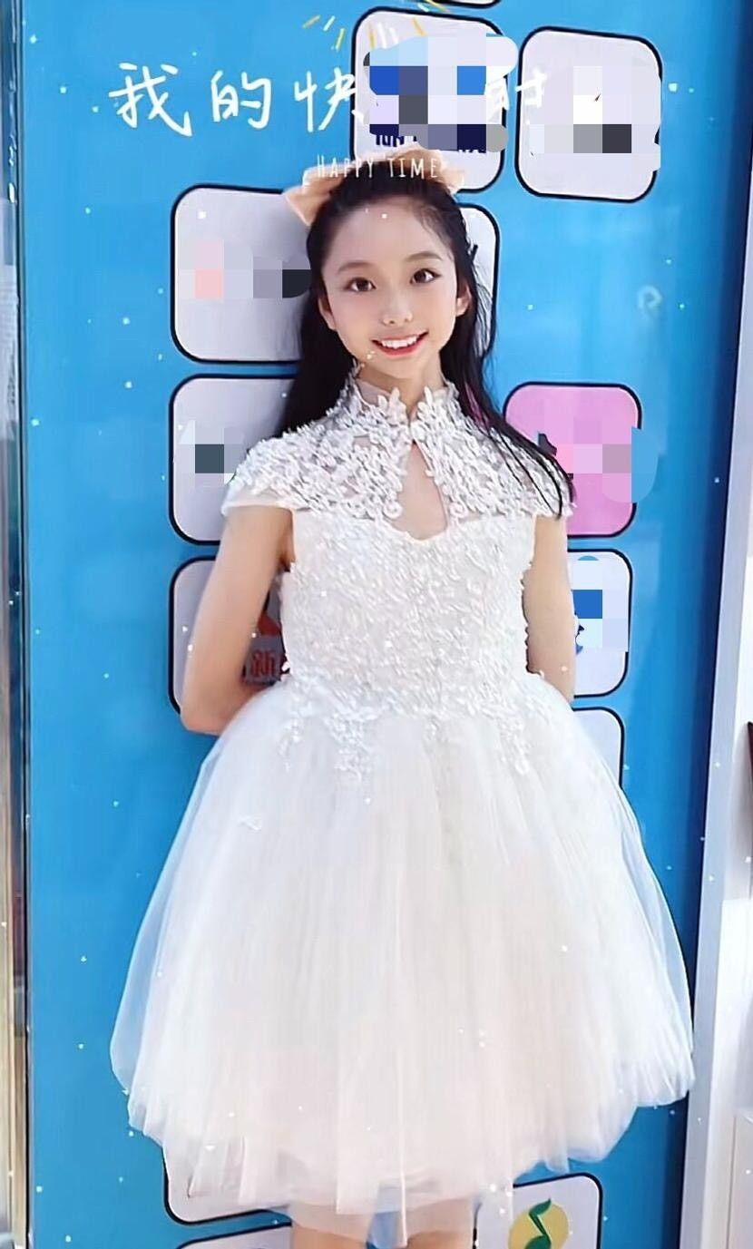 Em gai Pham Bang Bang noi tieng tu luc 7 tuoi-Hinh-2