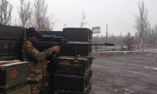 Chiến binh quân ly khai miền đông bắn thử KSVK.