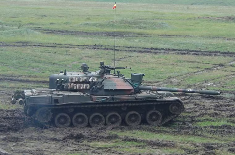 Theo một số nguồn tin, Romania đang phát triển biến thể TR-85M3 được trang bị động cơ mạnh mẽ hơn, thay thế pháo 100mm bằng cỡ 120mm hoặc 125mm cũng như nâng cấp giáp, cập nhật hệ thống điện tử.