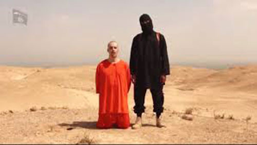 Đoạn video ghi lại cảnh hành quyết một con tin James Foley do IS tung ra.