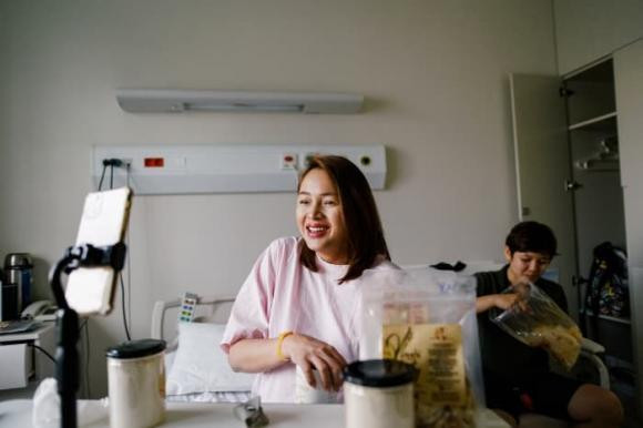 Diem Chau: Truoc khi sinh con 5 phut van livestream ban hang?-Hinh-2