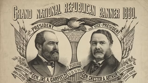 8. Bức thư Morey: Cuộc bầu cử tổng thống 1880 giữa đại biểu James Garfield và Tướng Winfield Scott Hancock. Một vài ngày trước khi diễn ra bầu cử, một quả bom phát nổ, làm rúng động dư luận. Theo đó, một bức thư do Garfield đề tên (hay còn gọi là Thư Morey) thể hiện sự ủng hộ của ông này với làn sóng nhập cư của người Trung Quốc, cộng đồng chiếm chưa tới 1% dân số nước Mỹ. Sau những nỗ lực truy tìm nguồn gốc bức thư, các phụ tá của Garfield xác nhận rằng, bức thư trên chỉ là một trò giả mạo. Theo đó, ông Garfield đã công bố bản sao của một bức thư cũ mà ông đã viết cho cảnh báo giới. Theo đó, mọi người có thể so sánh chữ viết tay của ông thông qua hai bức thư (gồm thư cũ và thư Morey).