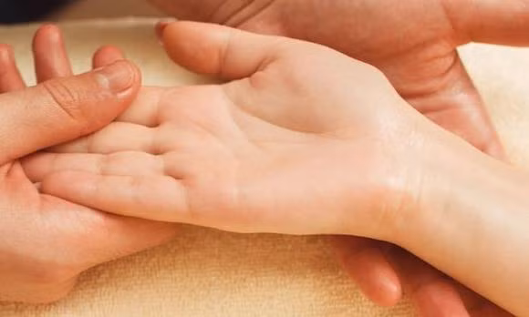 Ai co duong chi tay hinh tam giac, ca doi giau sang, phu quy