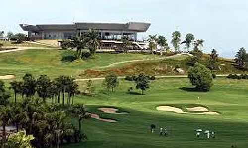 Sân golf Chí Linh.