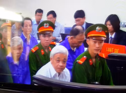 Kết thúc phiên xét xử sơ thẩm ngày 9/6/2014, TAND TP Hà Nội đã tuyên án phạt Nguyễn Đức Kiên tổng cộng 30 năm tù về cả 4 tội danh trên. Ngoài án phạt tù, bị cáo Kiên còn bị tuyên buộc nộp phạt bổ sung 75 tỉ đồng do trốn thuế và 100 triệu đồng về hành vi lừa đảo.