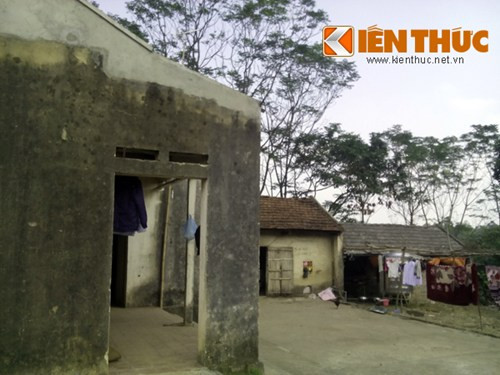 5. Rúng động bố giết con gái đang mang thai vì mâu thuẫn đất cát. Vào khoảng 21h30 ngày 23/11, chị Lâm Thị H. về nhà bố đẻ là ông Lâm Quảng Ba (xóm Nhội, xã Thành Công, huyện Phổ Yên, Thái Nguyên) chơi. Do mâu thuẫn với ông bố đẻ trong việc phân chia đất đai nên chị H. đã có lời qua tiếng lại và xảy ra xích mích với ông Ba.