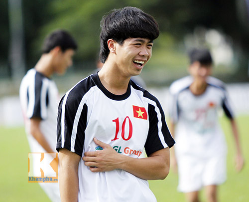 Trước những thông tin về nghi án gian lận tuổi của Công Phượng, Liên đoàn bóng đá Việt Nam (VFF) đã lập đoàn thanh tra để làm sáng tỏ vụ việc này. Thanh tra VFF đã về quê Công Phượng để làm việc với chủ tịch xã và cán bộ tư pháp hộ tịch xã Mỹ Sơn, huyện Đô Lương, Nghệ An. Sau hai ngày thu thập văn bản và những thông tin cần thiết, ngày 13/11, VFF chính thức kết luận Nguyễn Công Phượng sinh ngày 21/1/ 1995.