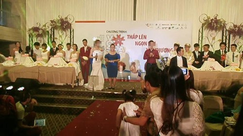 3. Đám cưới đặc biệt của 9 cặp đồng tính, chuyển giới ở Đà Nẵng. Trưa 14/11, một đám cưới hết sức đặc biệt, ngập tràn hạnh phúc của 9 cặp đôi đồng tính, chuyển giới và nhiễm HIV/AIDS diễn ra tại Đà Nẵng. Chương trình được tổ chức bởi Diễn đàn xã hội dân sự hợp tác phòng chống HIV/AIDS (VCSPA).