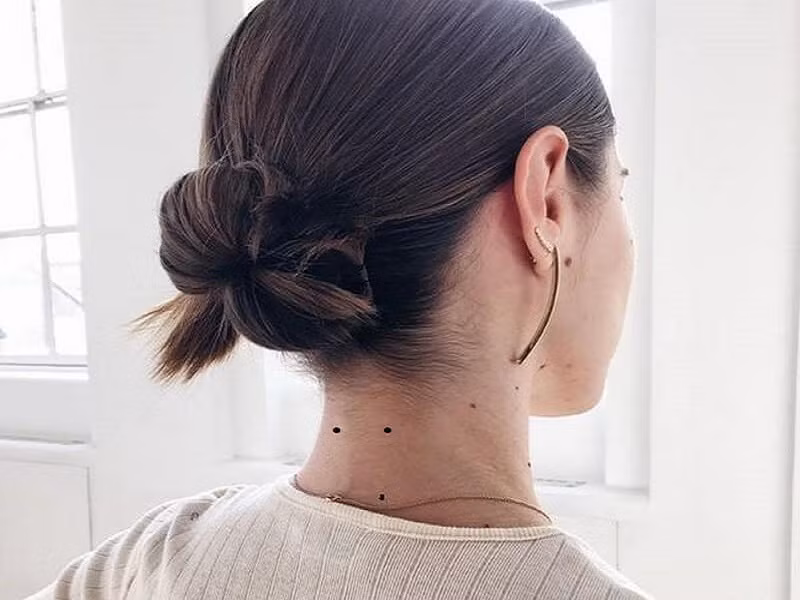 Nếu chị nào có những nốt ruồi ở vị trí trên thì hãy cân nhắc việc xóa đi để vừa đảm bảo thẩm mỹ, lại hóa giải phong thủy giúp cuộc sống trở nên thuận lợi, dễ dàng hơn nhé. (Bài viết chỉ mang tính tham khảo)