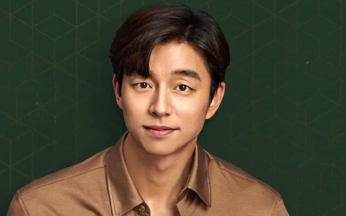  Khuôn cằm đầy đặn, hơi có thịt: Những người này trời sinh tình cảm, trọng tình trọng nghĩa, sống nhân hậu, khoan dung lễ độ với tất cả mọi người. 