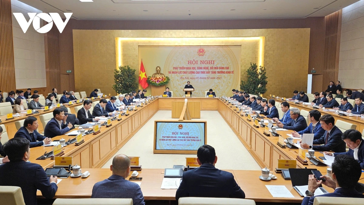 Thủ tướng: Thay đổi mục tiêu tăng trưởng tập trung vào phát triển KHCN - Hình 5 Thu tuong: Thay doi muc tieu tang truong tap trung vao phat trien KHCN-Hinh-5