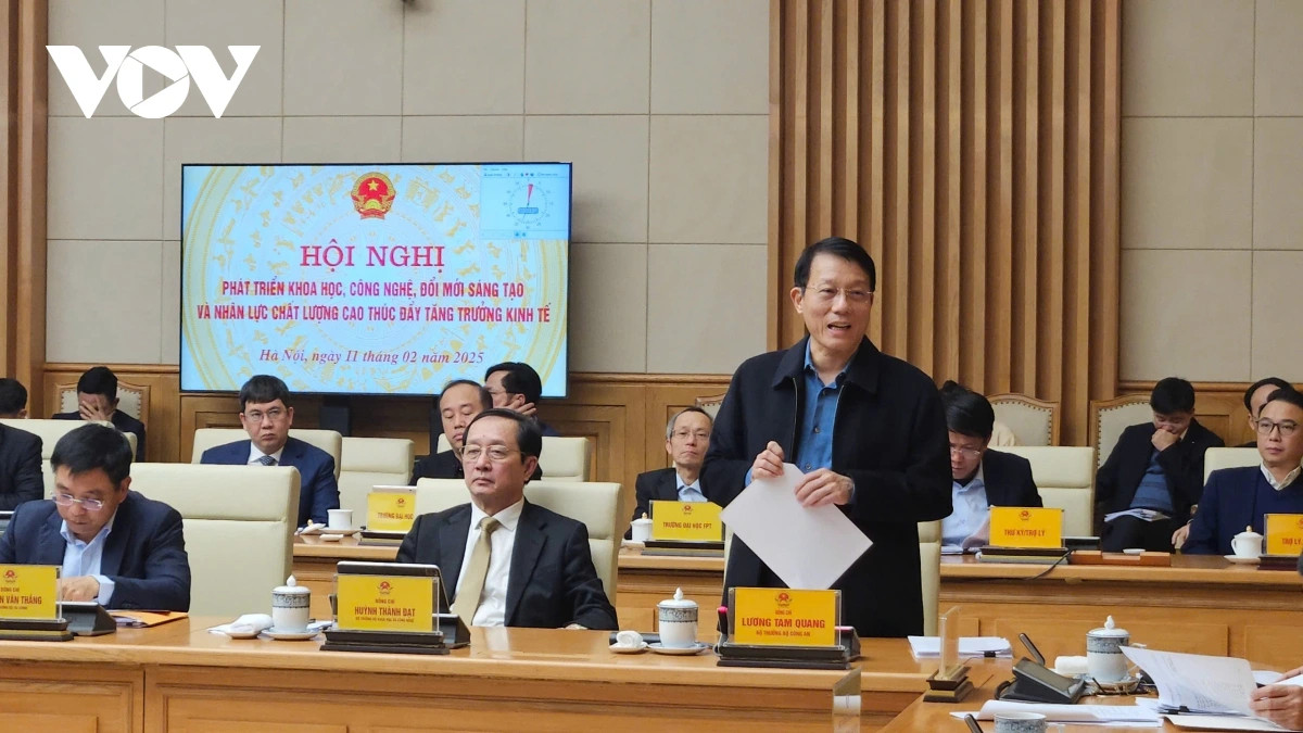 Thủ tướng: Thay đổi mục tiêu tăng trưởng tập trung vào phát triển KHCN - Hình 4 Thu tuong: Thay doi muc tieu tang truong tap trung vao phat trien KHCN-Hinh-4