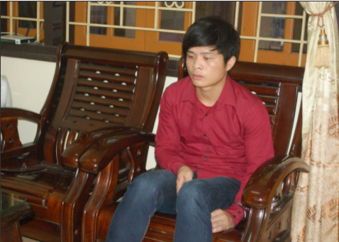 Sau khi gây án, Chúc quay lại bãi ngô, bế chị Hường vứt xuống suối rồi bỏ trốn. Ngày 8/4/2015, Phòng CSĐT tội phạm về TTXH (PC 45) Công an tỉnh Yên Bái đã khởi tố Lý Văn Chúc về hành vi giết người và cướp tài sản.