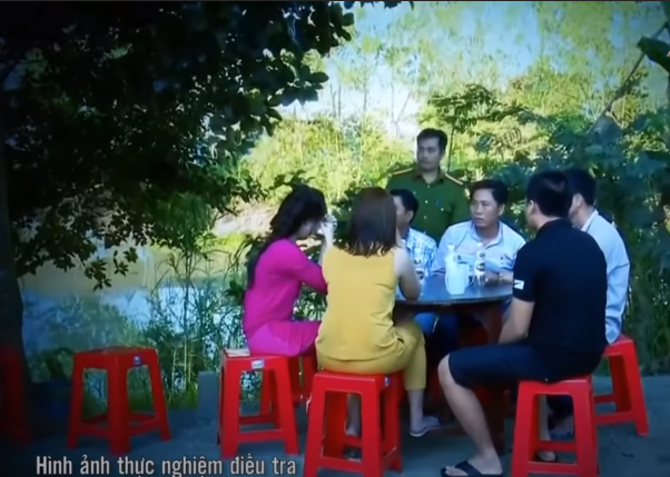 Theo điều tra của cơ quan Công an, tối 26/11/2018, Thanh đến dự đám cưới nhà người quen ở gần nhà. Tại đây, Thanh có gặp và nhiều lần mời Hồ Thị Kim Toàn (SN 1986, trú tại ấp Phước Thái, xã Mỹ Phước, huyện Hòn Đất, tỉnh Kiên Giang) là người dẫn chương trình tại đám cưới uống bia, để làm quen và xin số điện thoại.