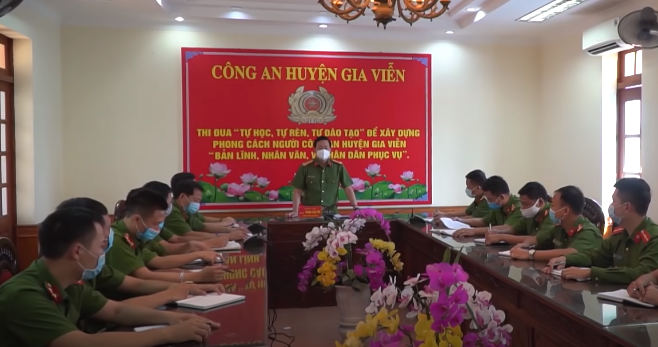 Ban chuyên án cử tổ trinh sát xác minh về Hải, nhưng y không có mặt tại địa phương. Tuy nhiên, khoảng 10h ngày 24/1, Hải đón Hạnh từ TP HCM về sân bay Nội Bài. Hôm sau, cả hai lại đặt vé máy bay trở lại TPHCM. Xác định 2 đối tượng này đang cư trú tại huyện Bình Chánh (TP HCM), một tổ trinh sát được lệnh bay gấp vào TP HCM.