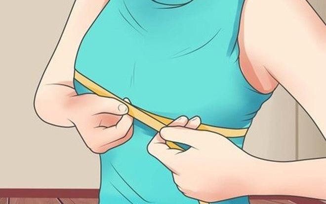 Mẹ bôi thuốc làm hồng nhũ hoa, bé 16 tháng tuổi dậy thì sớm - Hình 2 Me boi thuoc lam hong nhu hoa, be 16 thang tuoi day thi som-Hinh-2