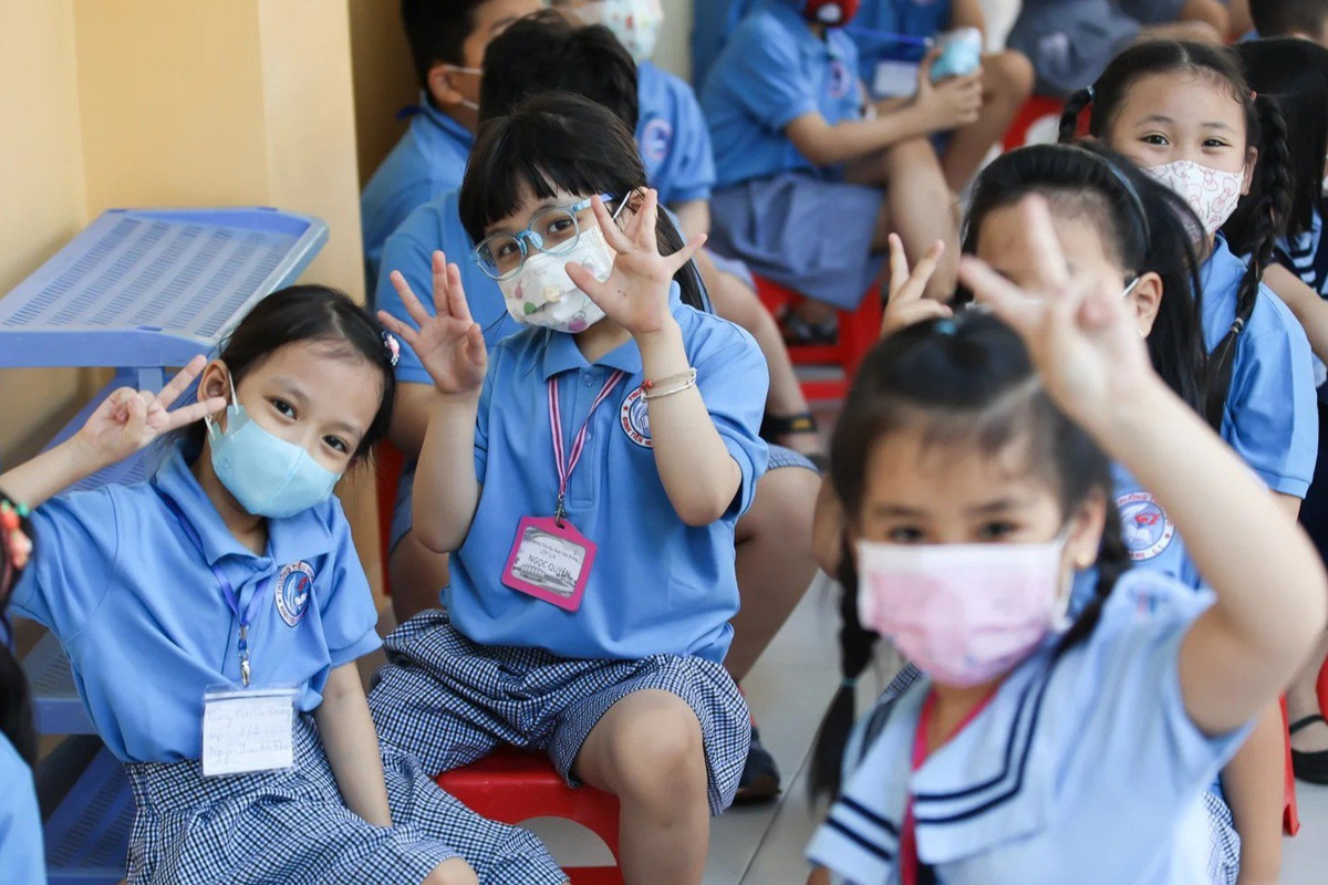 Khong to chuc hoc ban tru cho tre la gay kho cho phu huynh