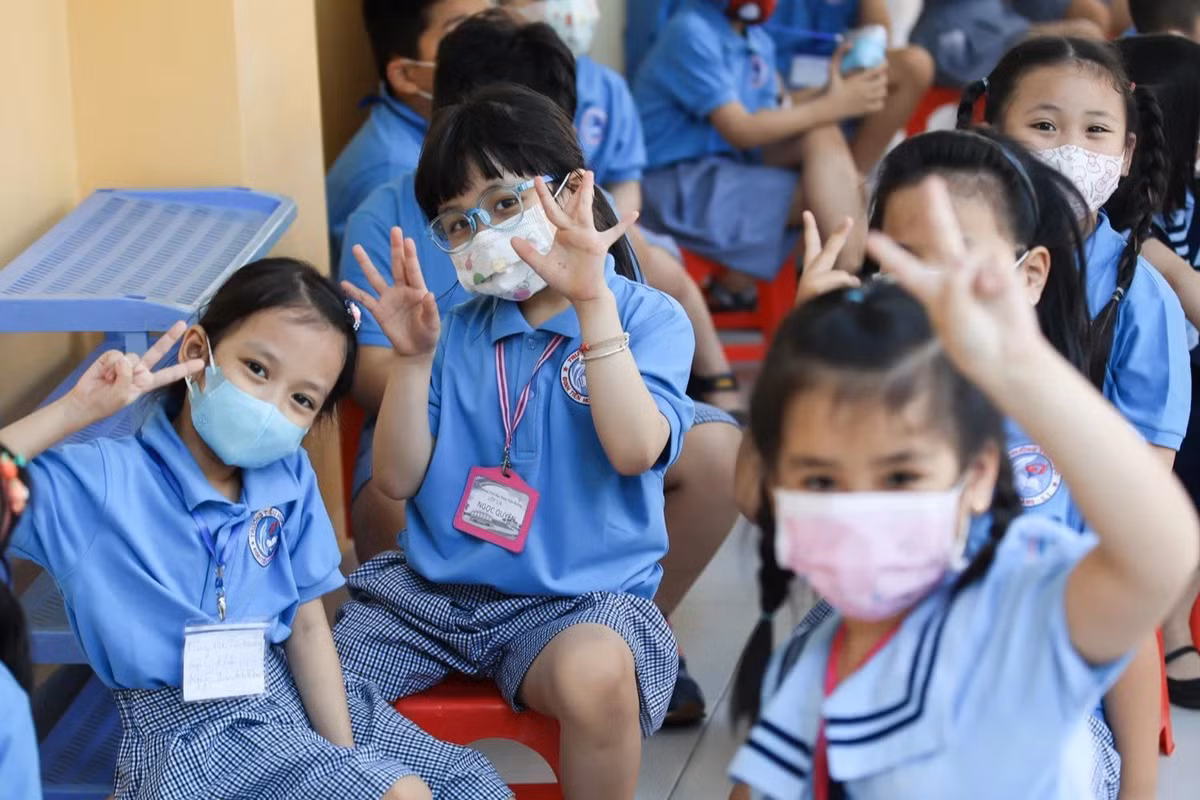 Khong to chuc hoc ban tru cho tre la gay kho cho phu huynh