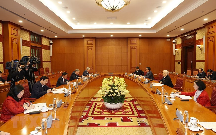 Tổng Bí thư Nguyễn Phú Trọng chủ trì cuộc họp của Ban Bí thư đánh giá tình hình thực hiện Chỉ thị số 11 ngày 8/12/2021 của Ban Bí thư về việc tổ chức Tết Nhâm Dần năm 2022 và Chỉ thị số 35/ CT-TTg ngày 31/12/2021 về việc tăng cường các biện pháp đảm bảo đón Tết Nguyên đán 2022 vui tươi, lành mạnh, an toàn, kiết kiệm. (Ảnh: Trí Dũng/TTXVN)