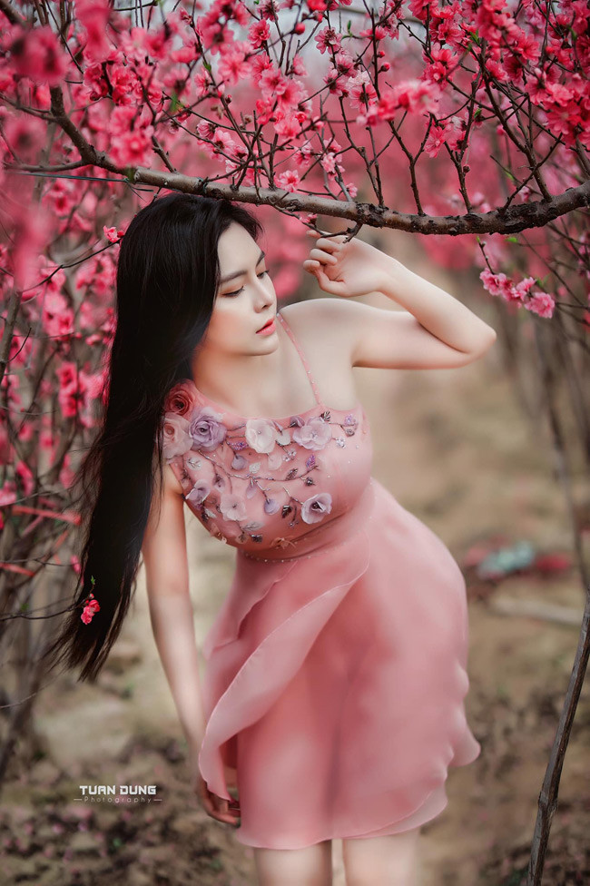 Cũng như Trâm Anh, hot girl Cao Diệp Anh nổi lên khi tham gia chương trình "Nóng cùng World cup 2018".