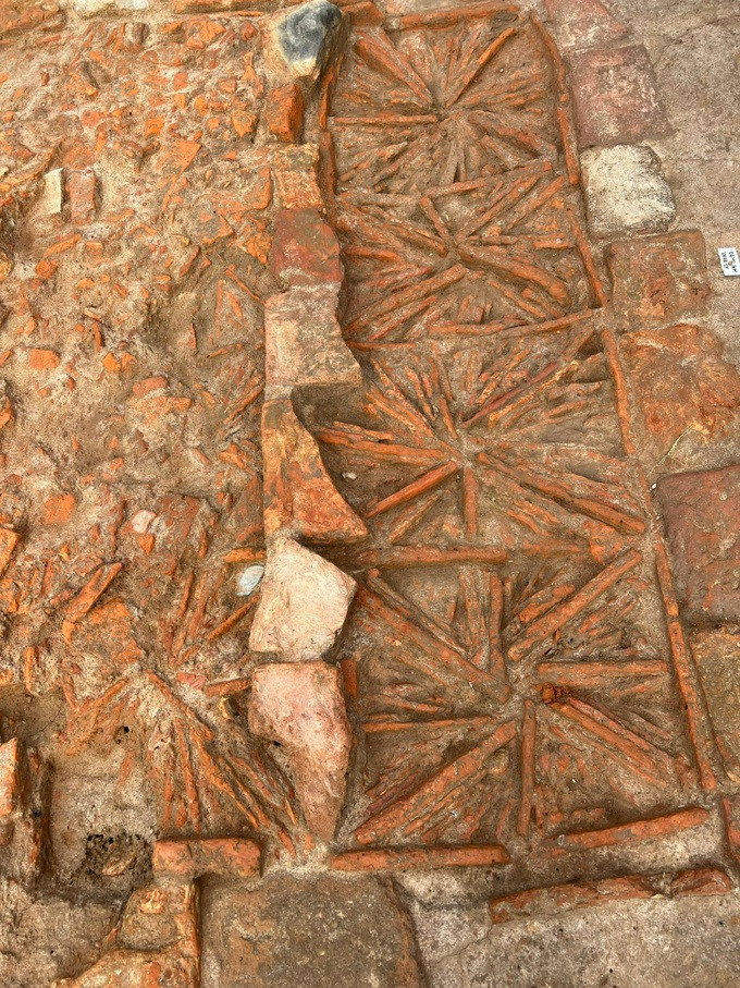 Thuc hu chuyen tim thay phu de thai ap cua An Sinh vuong Tran Lieu-Hinh-5