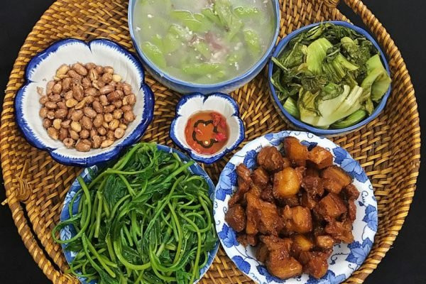 Goi y mam com gia re chua toi 30 nghin dong/nguoi mua dich