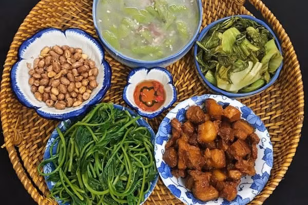 Goi y mam com gia re chua toi 30 nghin dong/nguoi mua dich