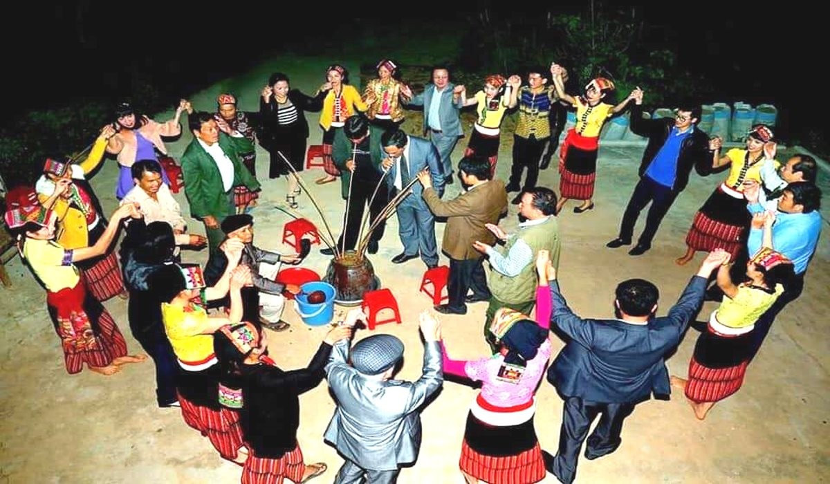 9 địa điểm không thể bỏ qua khi khám phá miền Tây xứ Nghệ - Hình 7 9 dia diem khong the bo qua khi kham pha mien Tay xu Nghe-Hinh-7