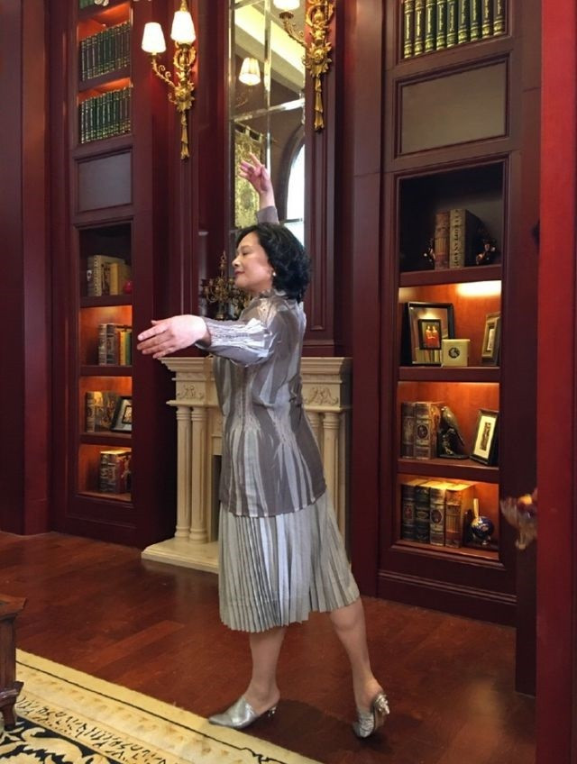 Cuoc song vien man cua cong chua dep nhat 'Tay du ky' 1986-Hinh-2